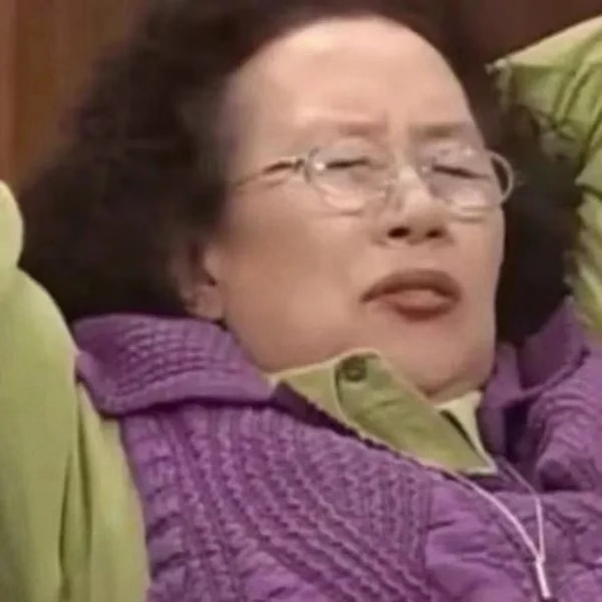 白天吃兴奋剂都兴奋不起来我，晚上吃安眠药都安眠不了，早上好