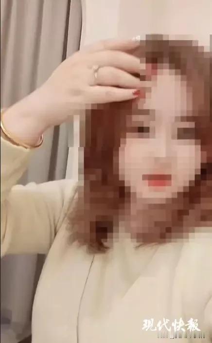 女子有工作，领低保炒股，她在某理发店有1000多元会员卡。她三思再三思，回应网友