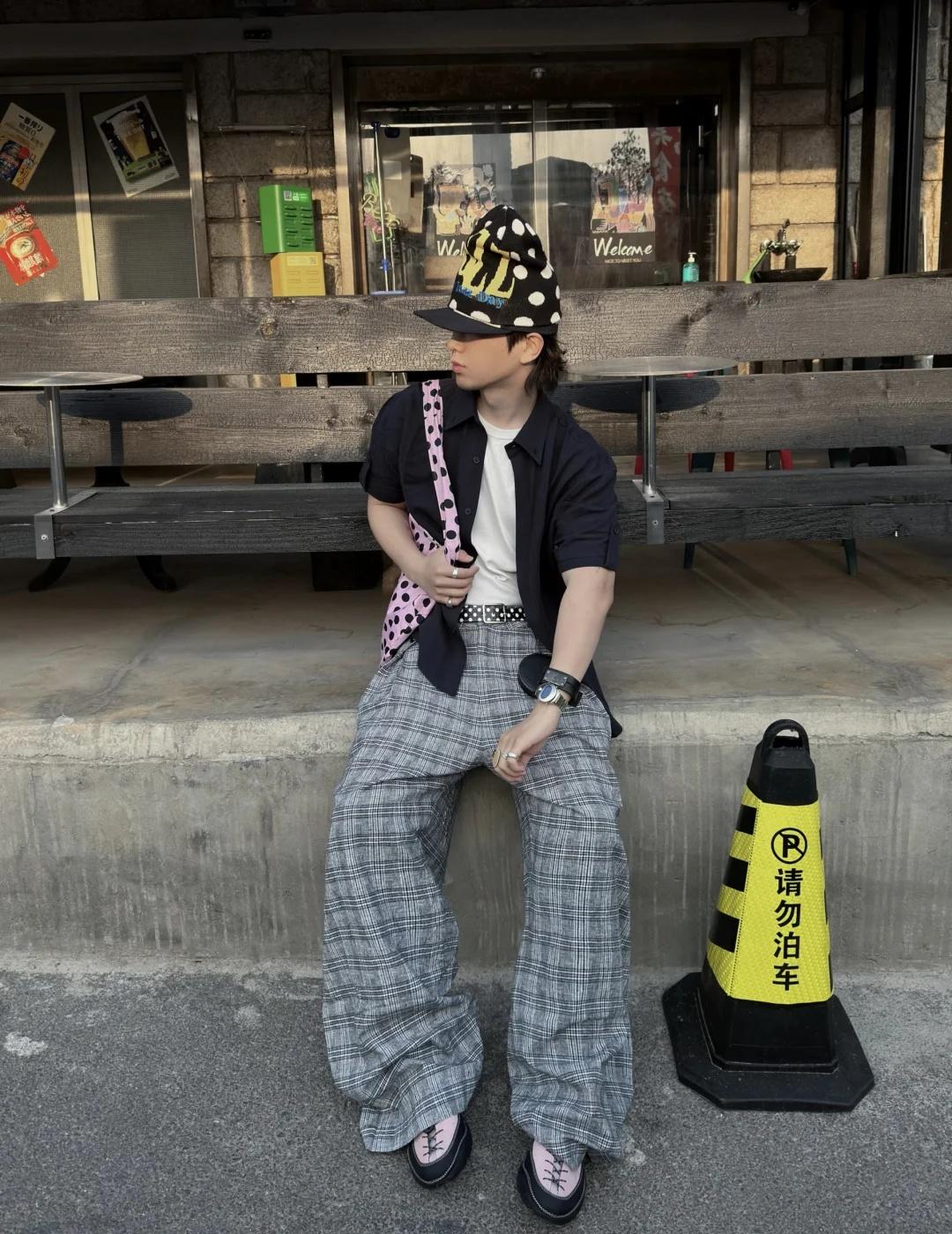 卡通人物
地球街溜子主理人 outfit Ootd 穿搭灵感
ootdinspo