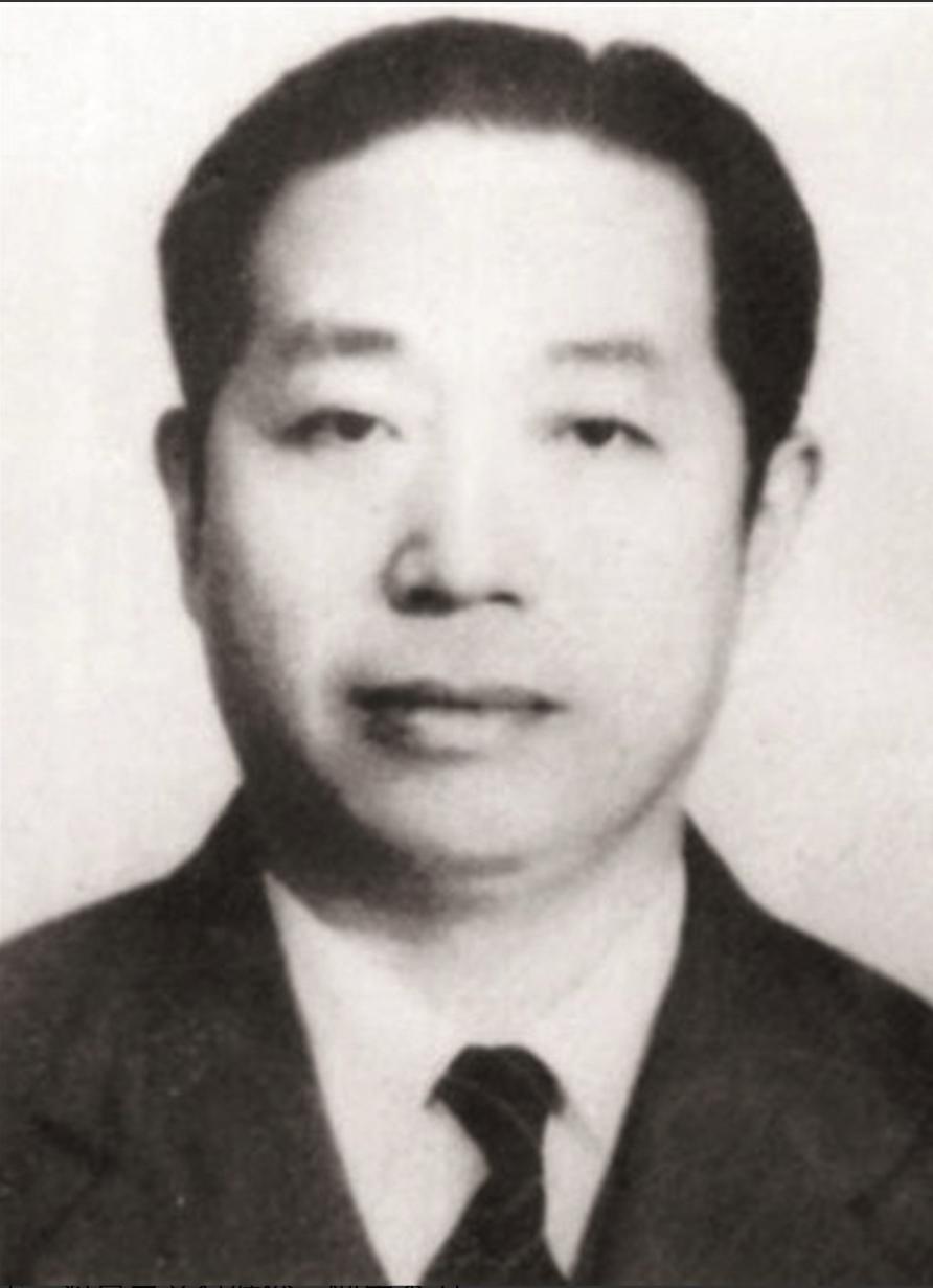 1945年，日本投降，一地下党员竟让日军少将白送10万支步枪！但对方开出3个条件