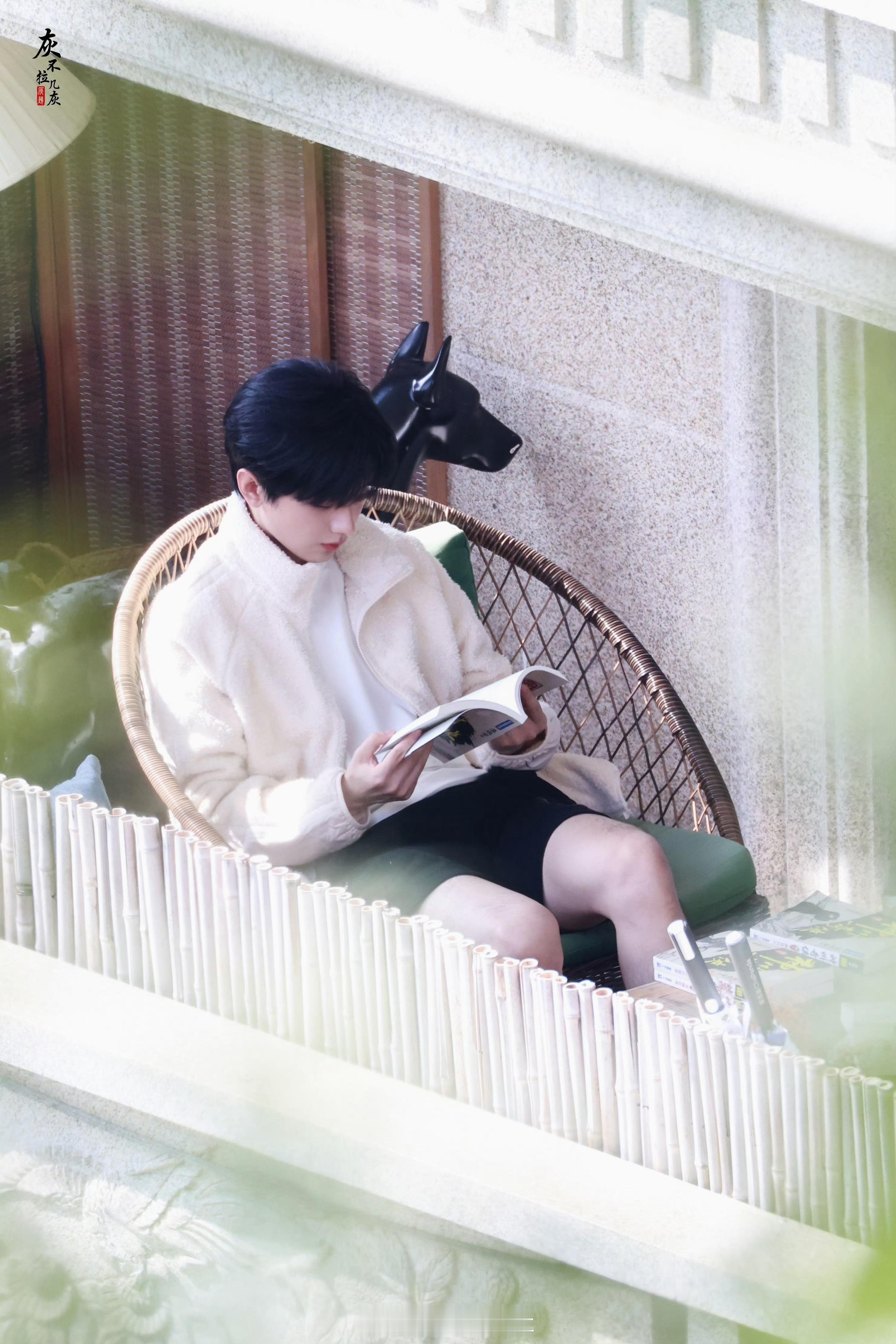 #成毅秋冬睡衣配短裤# 好想偷回家呀 ​​​