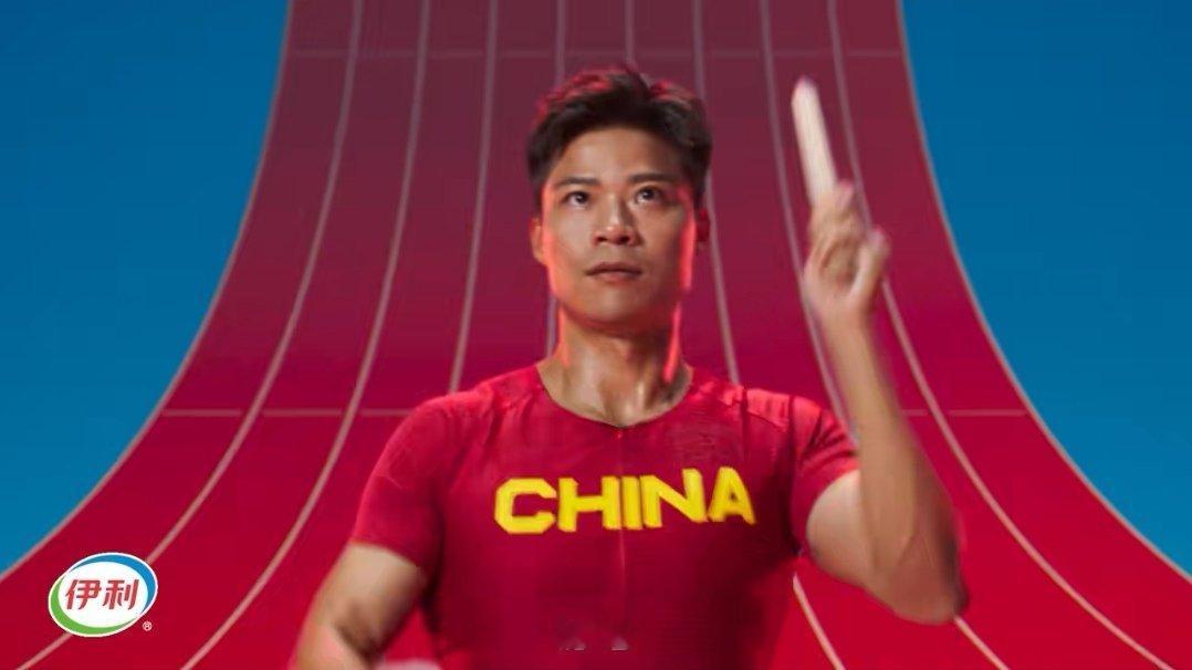 #伊利为中国健儿加油#  奥运赛场上的每一滴汗水，都凝聚着健儿的梦想与努力！今天