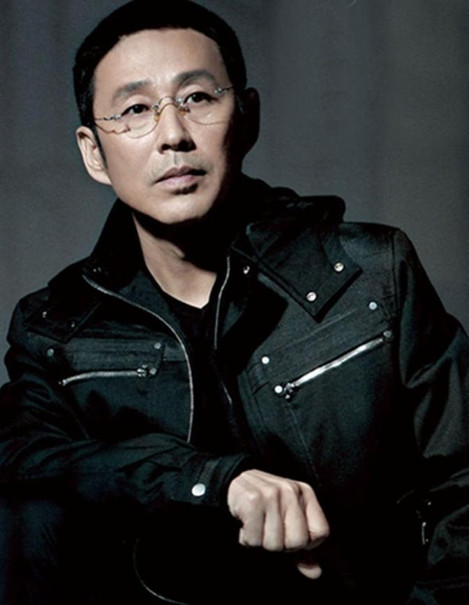演员陈道明接受杨澜采访，杨澜说：“您当年考上了中戏，后来一炮而红，那您那个班，还