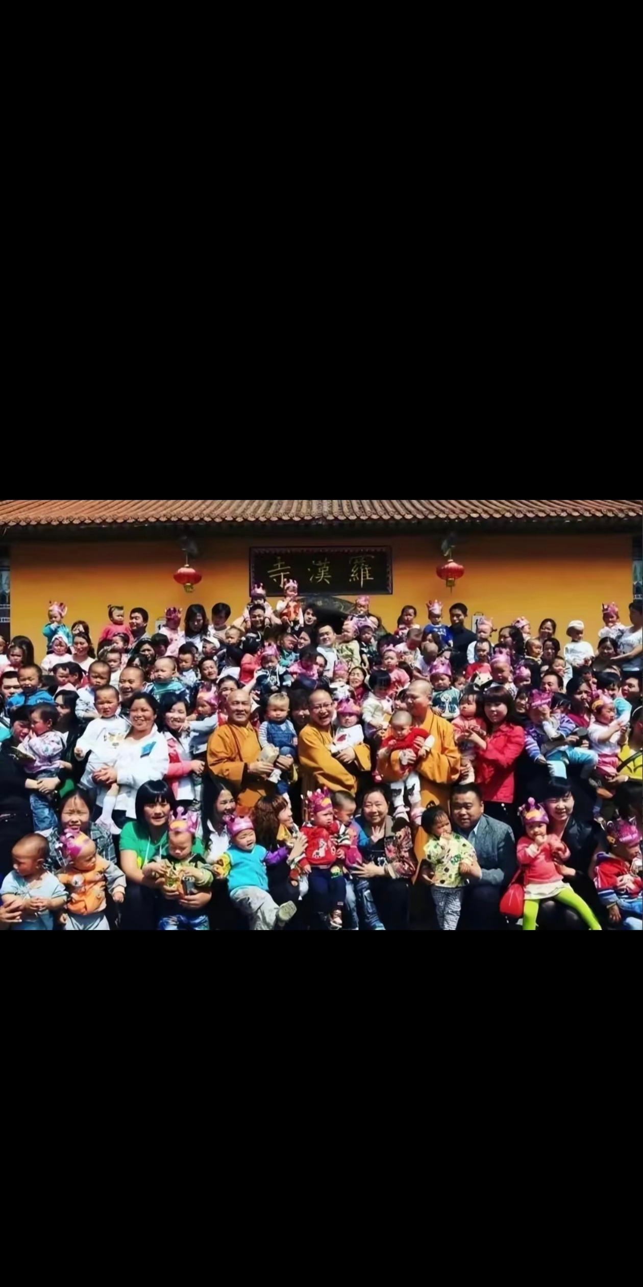 不管大疆所谓的“载人专业改装只需遮住LOGO”的说法是否属实，但根据极目新闻等多