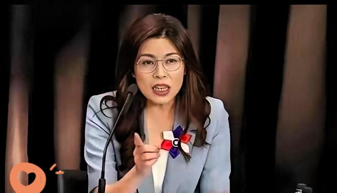 郑丽文在眷村活动动情谈及父亲：其父是抗日老兵，半生为国坚守。一生勤俭默默付出，只