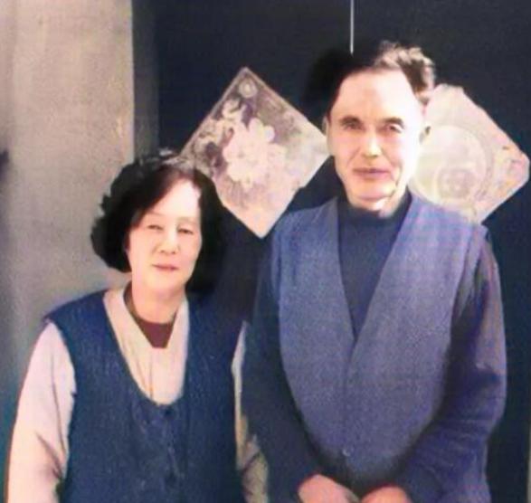 1958年，我国一名志愿军战士，为娶一位朝鲜姑娘，选择留在朝鲜，放弃我国国籍，然