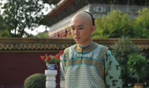 雍正打压一子令乾隆稳坐 60 年江山，后世却替他背负千古骂名，此人正是弘时
 