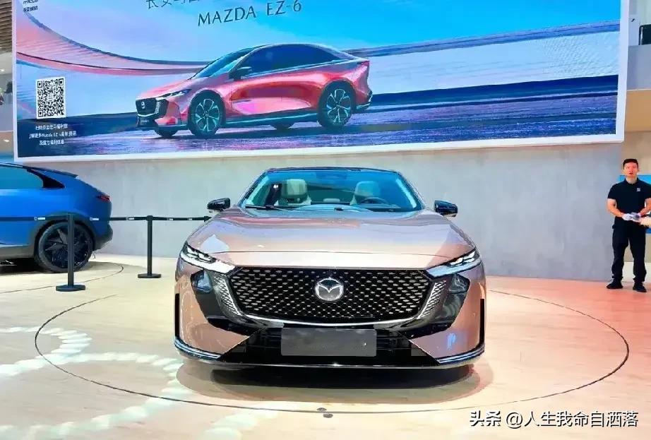 MAZDA EZ6，凭其L2级智驭之辅，赐驭者行车之全便。该系统融360°全境映