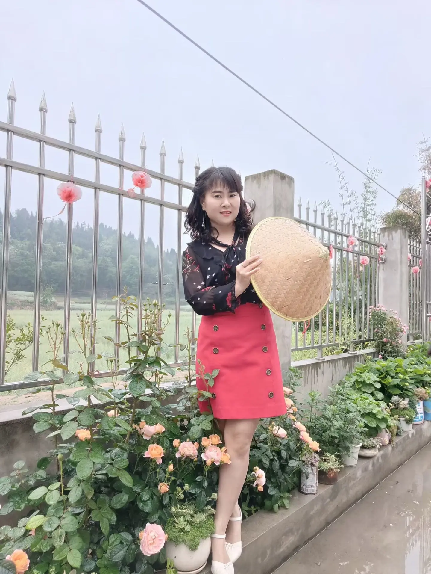 留不住的人和事太多了，尽力就好，不属于自己的归还给人海...