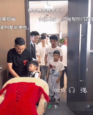 我是泊头的，我们距离献县很近，我们老家习俗也是这样，这是送亲的娘家人吃完饭要返程