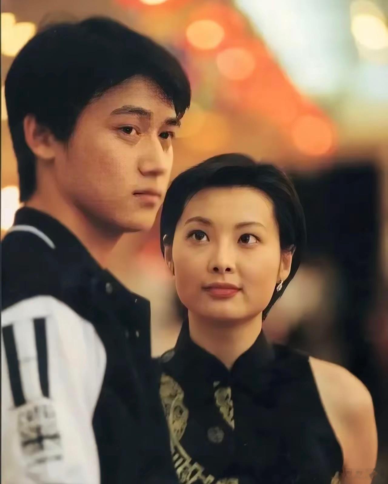 不得不说，陆毅当年确实是帅到天花板。 ​​​