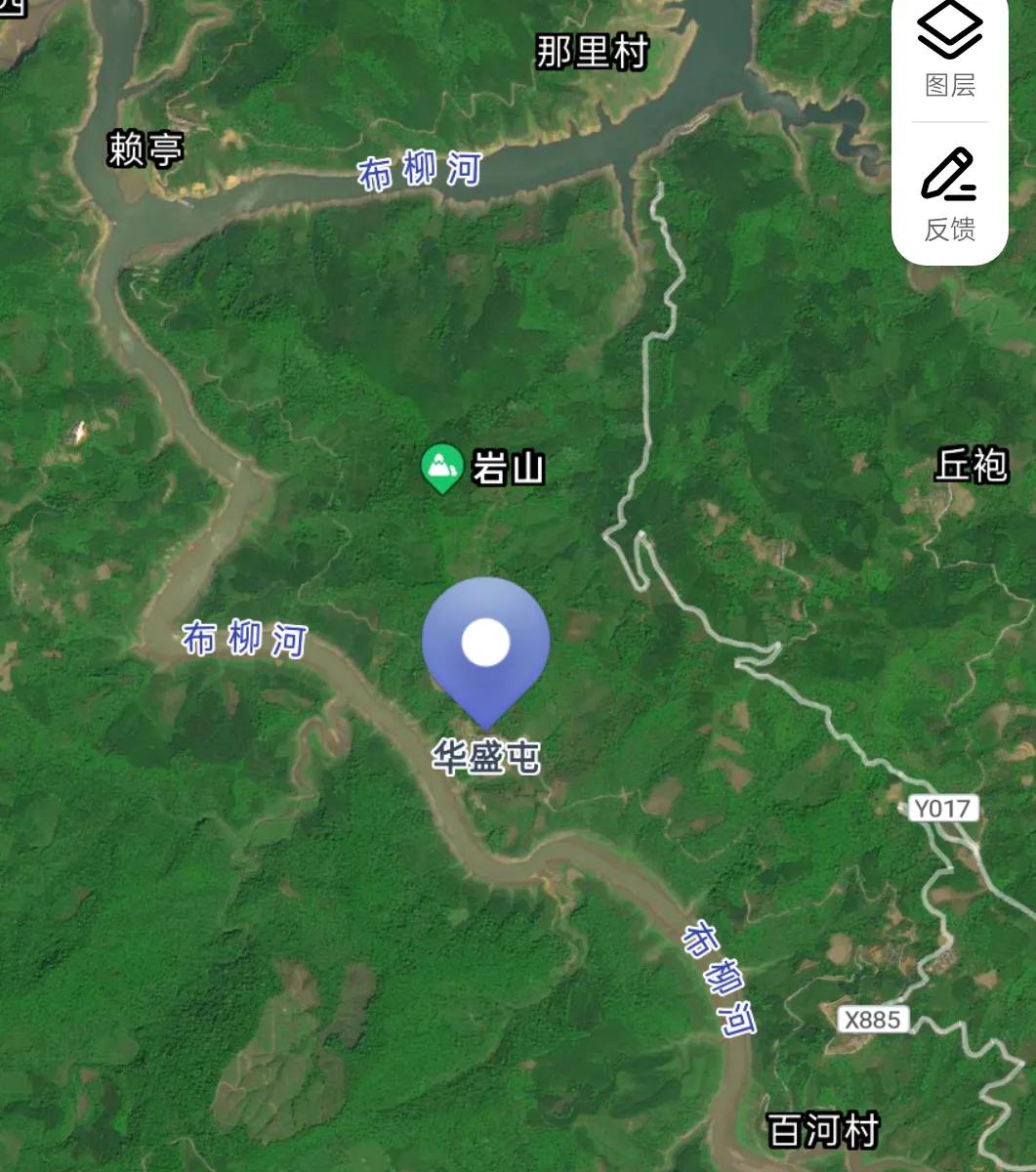 我的老家就住在华盛屯
我是华盛屯里土生土长的人
华盛屯不咋大呀有山有水有树林[大