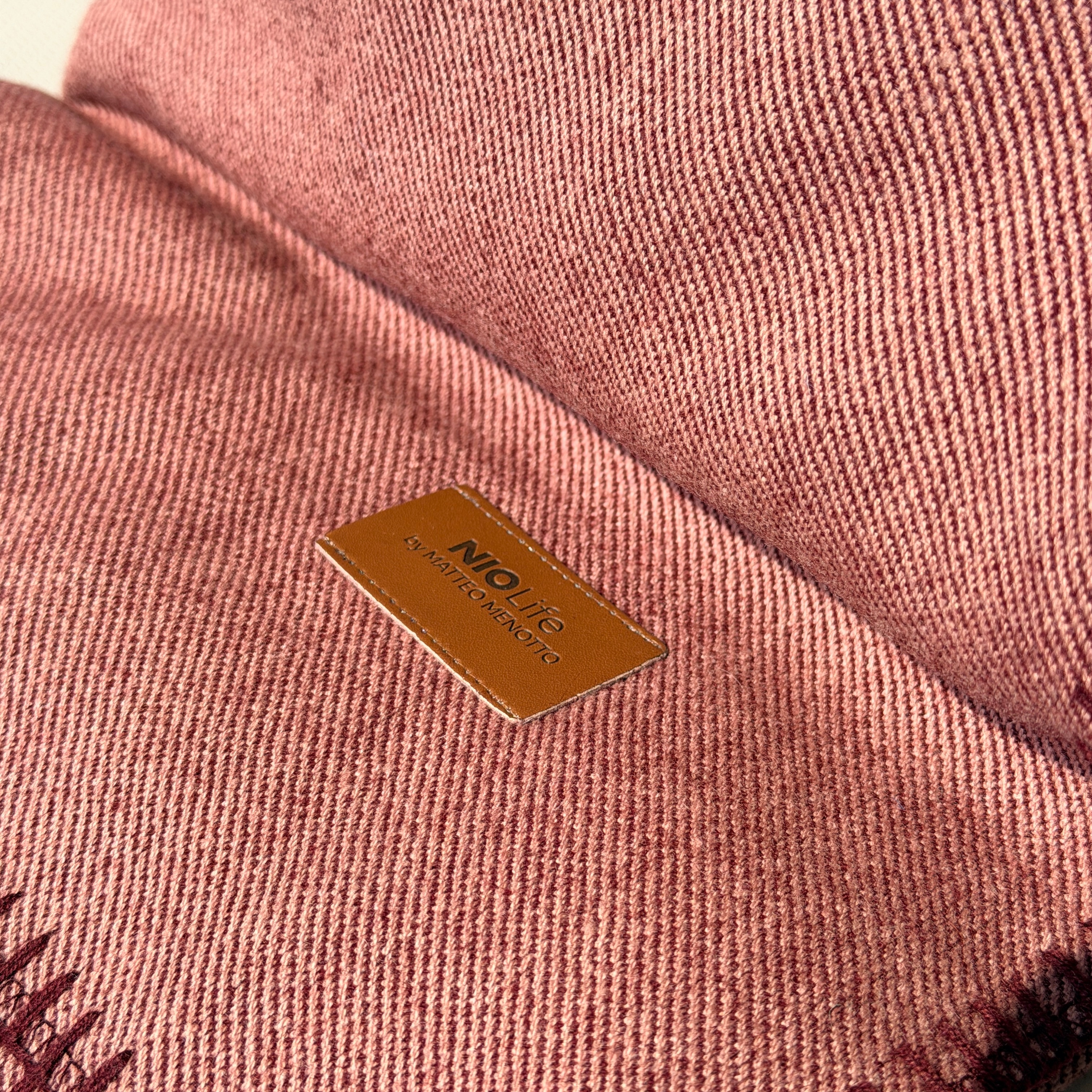 蔚来汽车🚘羊毛毛毯！评论区抽个铁粉送啦😎2026我们马跃新程，马踏春风！  