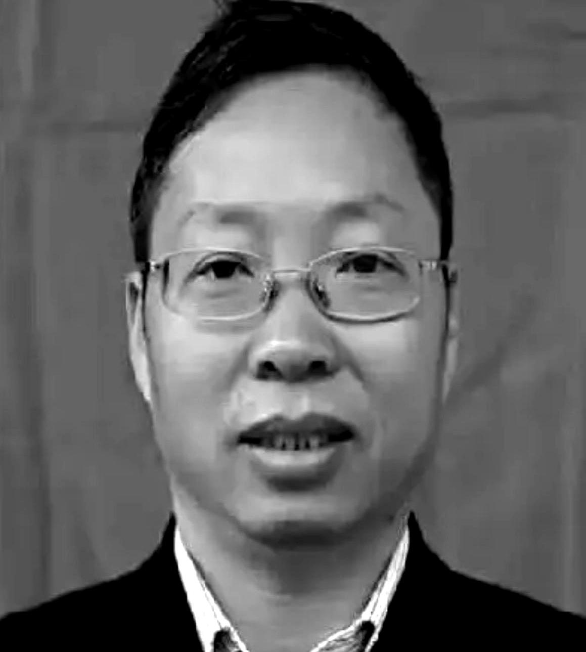 你说这人生图个啥？
中山大学陈教授，忙活一辈子，刚把退休手续办利索，人直接就没了