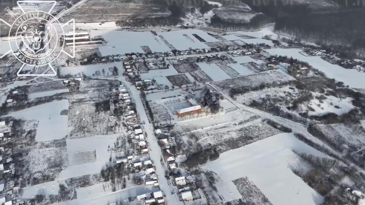 俄罗斯FAB炸弹摧毁了苏梅州第119国土防卫旅的一个临时部署点。在里亚斯诺耶镇，