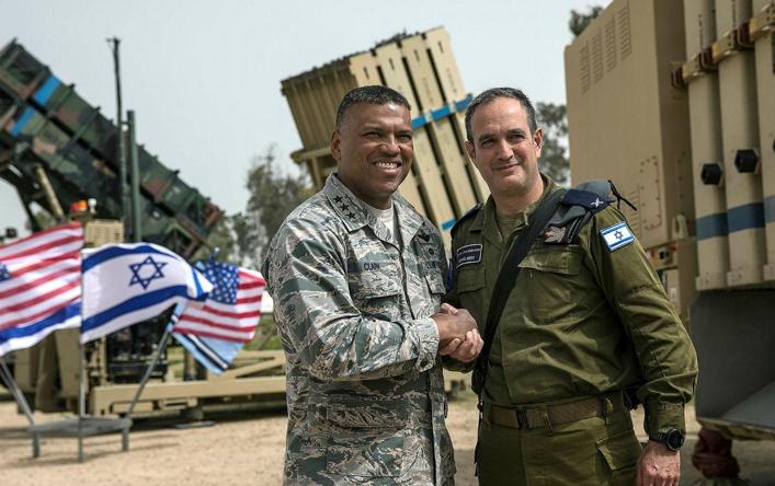 不是美国想打伊朗，而是以色列想打伊朗！以色列想要打伊朗不是一天两天了，因为在以色