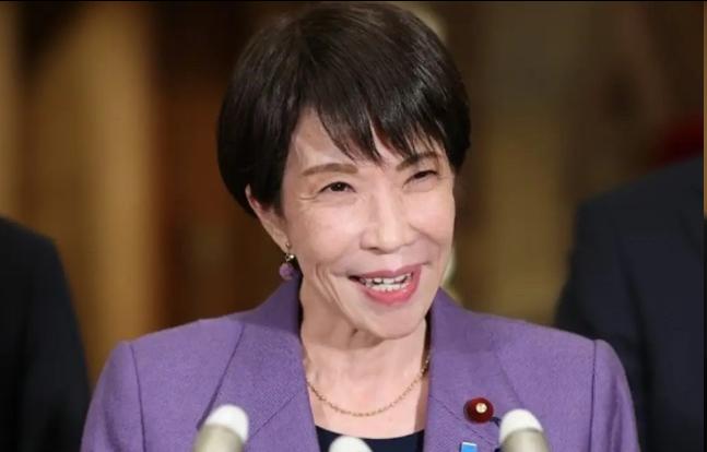 高市早苗怕啥来啥？中国27号公告发布，日本没等到中方的会面，等来了中方的制裁清单