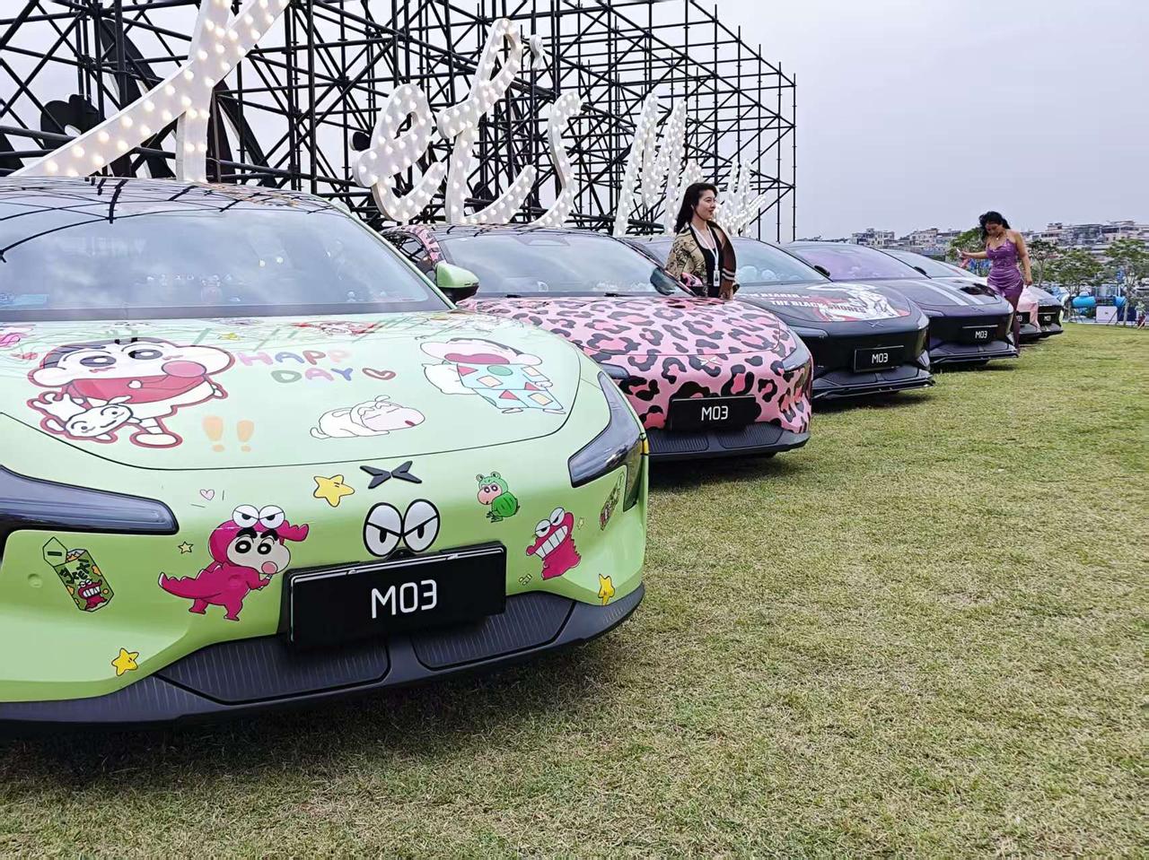 今晚，2026款小鹏MONA M03将会上市，电车通已经到达活动现场。小鹏MON