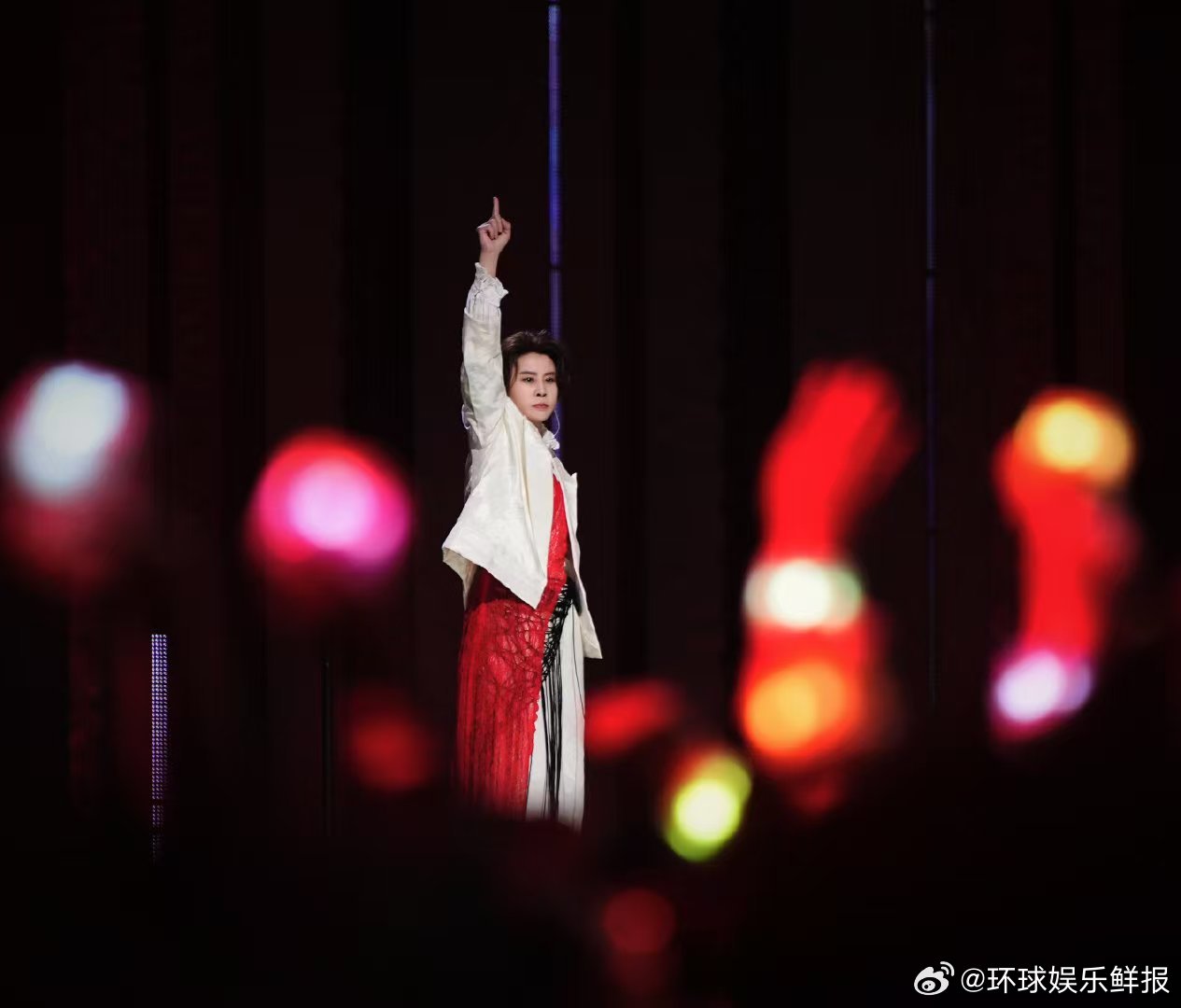 浪姐初舞台剧照乘风2026初舞台剧照氛围感爆棚，姐姐们实力与颜值双在线 