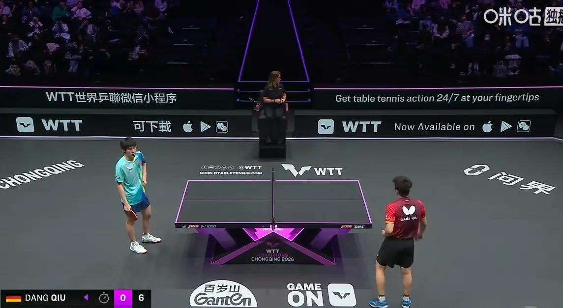 恭喜国乒年轻队员温瑞博挑战成功，重庆冠军赛男单4强决赛温瑞博4一2邱党晋级4强[