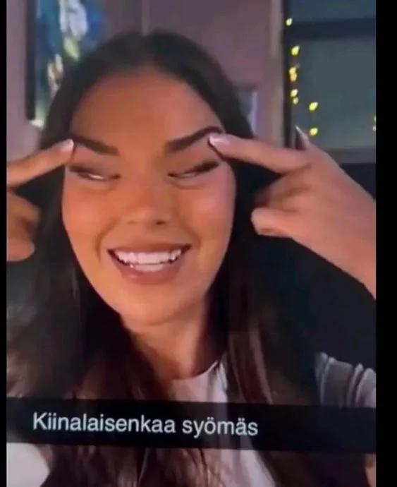 “shax” 现任芬兰小姐扎夫塞在社交平台发布歧视中国人图片并配文“和一个中国人