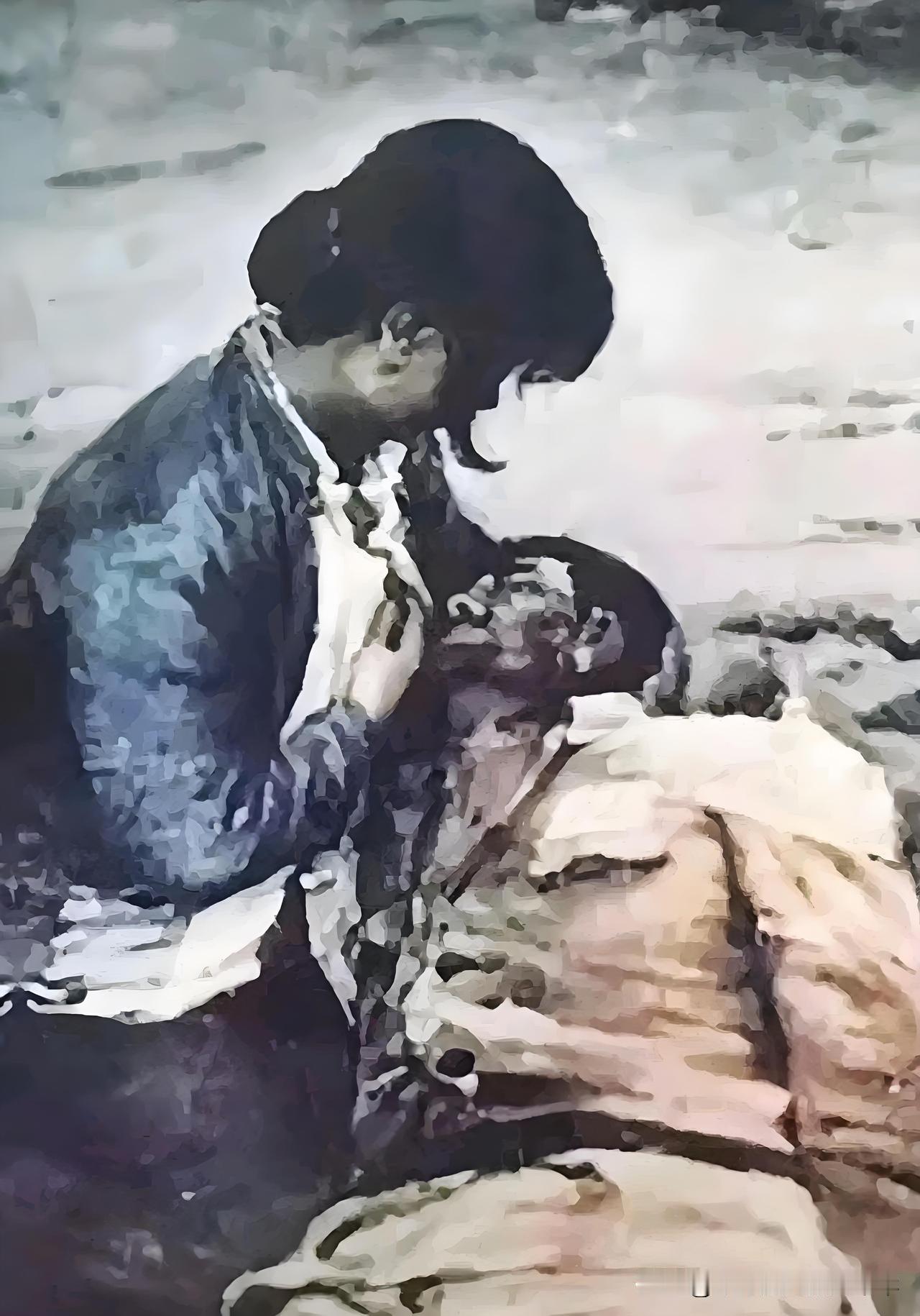 沂蒙红嫂明德英，用乳汁抢救八路军伤员。
1942年冬季，日军对沂蒙山区进行惨无人