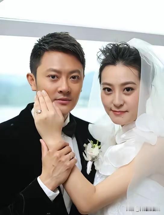 2015年，印小天花了400万元娶的老婆哈琳娜。直到孩子出生后，才发现自己的老婆