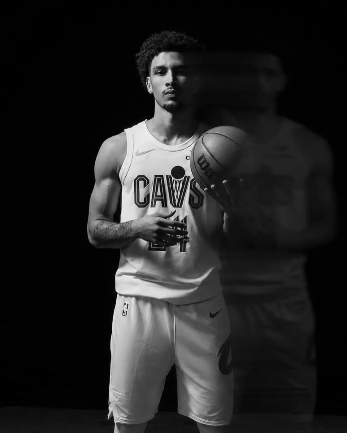 帅哥篮球🏀普罗克特晒照[照相机]感觉壮了好多[傻眼]期待新赛季的表现！克利夫兰