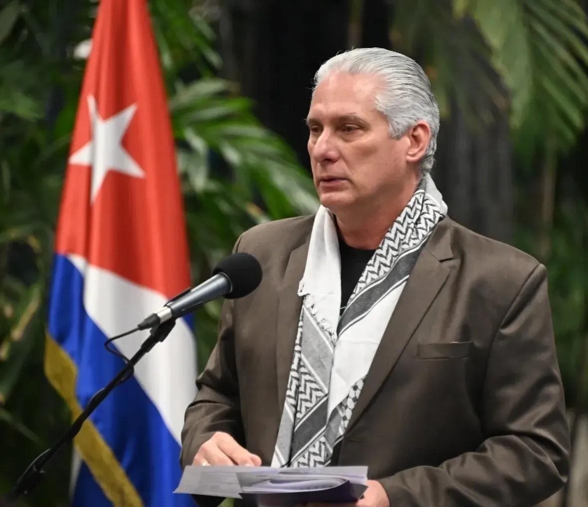 有人问古巴、委内瑞拉这些国家反美，反了几十年。期间，美国出了那么多任总统，为什么