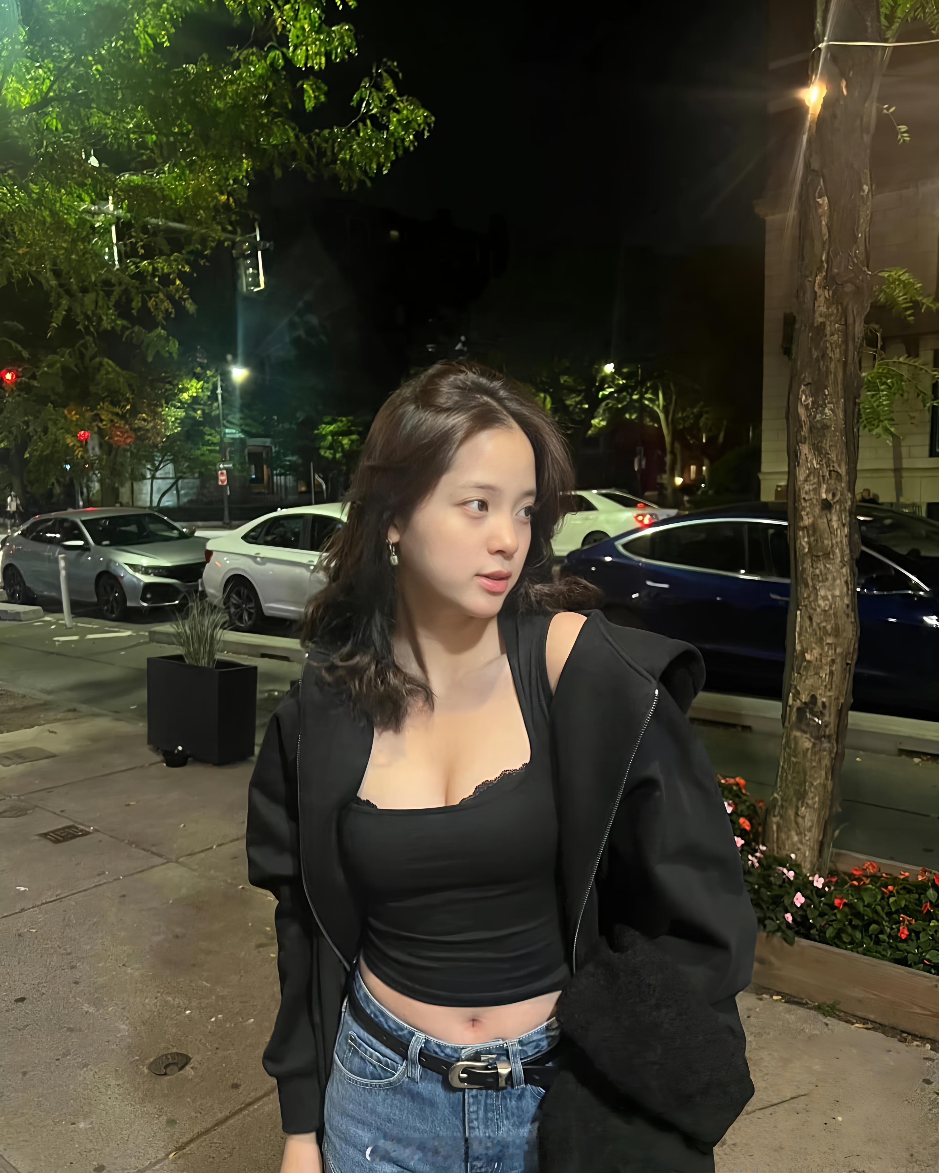 欧阳娜娜好明媚一张脸娜娜的日常生活照🥺 ​​​
