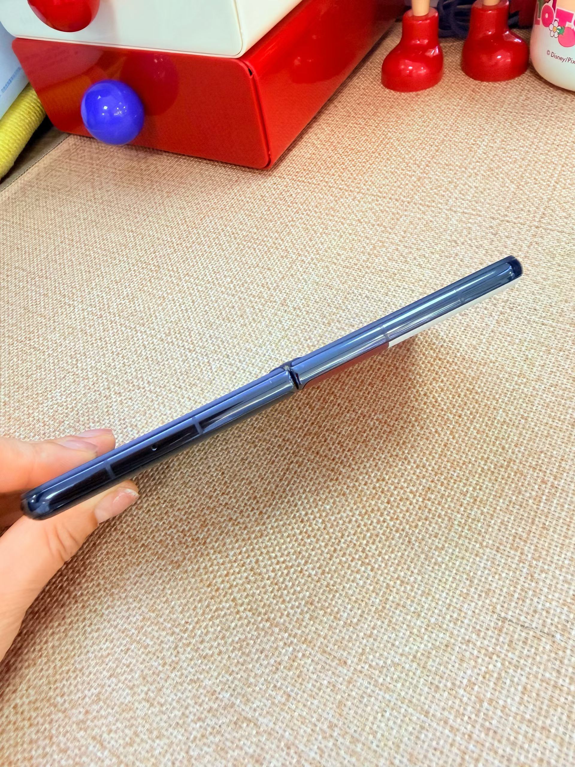 精品二手机华为Pura X典藏版16+512G红电池效率94%，机身无磕碰，99