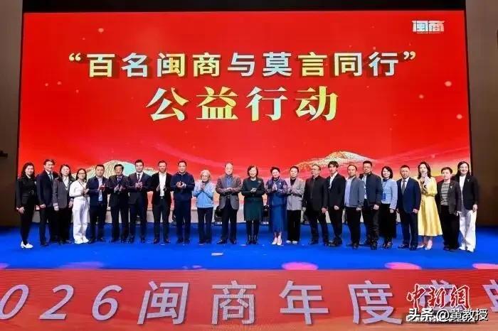 当下网络空间里，部分民粹大V的言论愈发粗鄙浅薄，专业水准持续走低，只会煽动盲目排