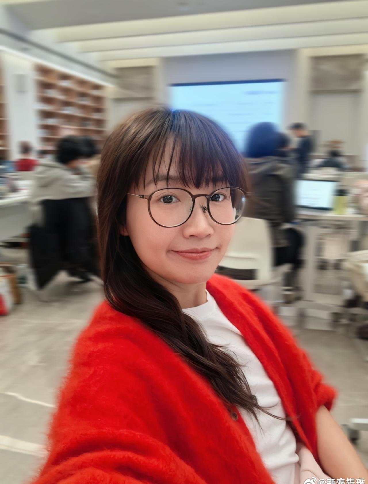 @麦麦麦琳 在播客里谈到自己如何度过恶评风波，一是因为孩子，不想让孩子觉得妈妈“