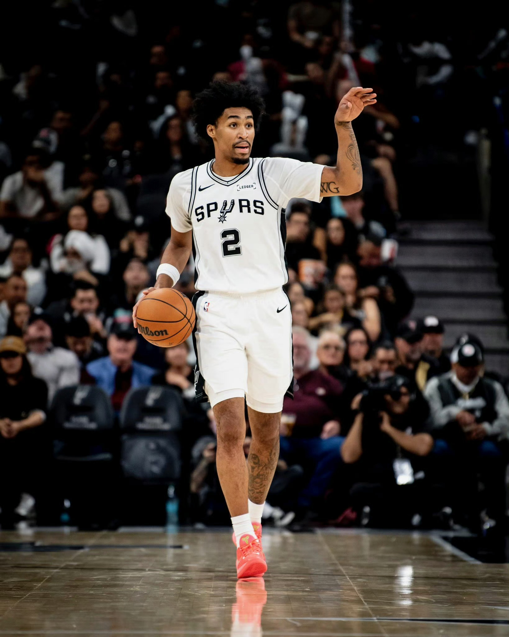 迪伦-哈珀左小腿拉伤进入每日观察，预计缺席两周左右[话筒]核磁共振检查结果显示，