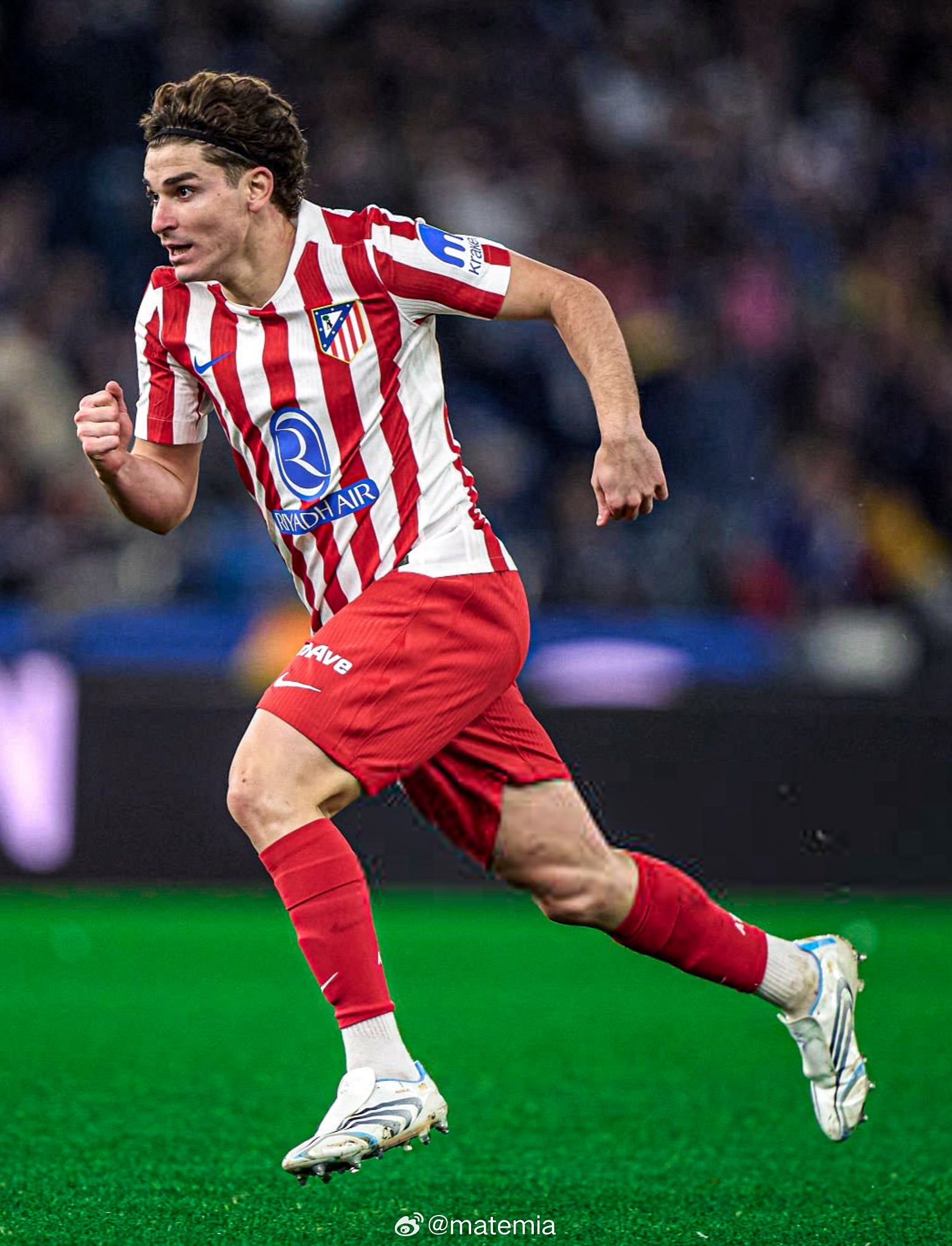 胡利安·阿尔瓦雷斯今天穿着新款阿迪达斯F50球鞋参加了国王杯比赛，这款球鞋是为了