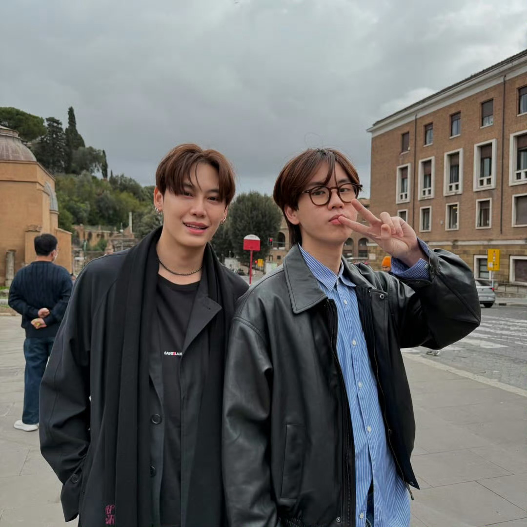 BounPrem[超话]   25.1.9 BounPrem🐱🐷相关一睁眼就