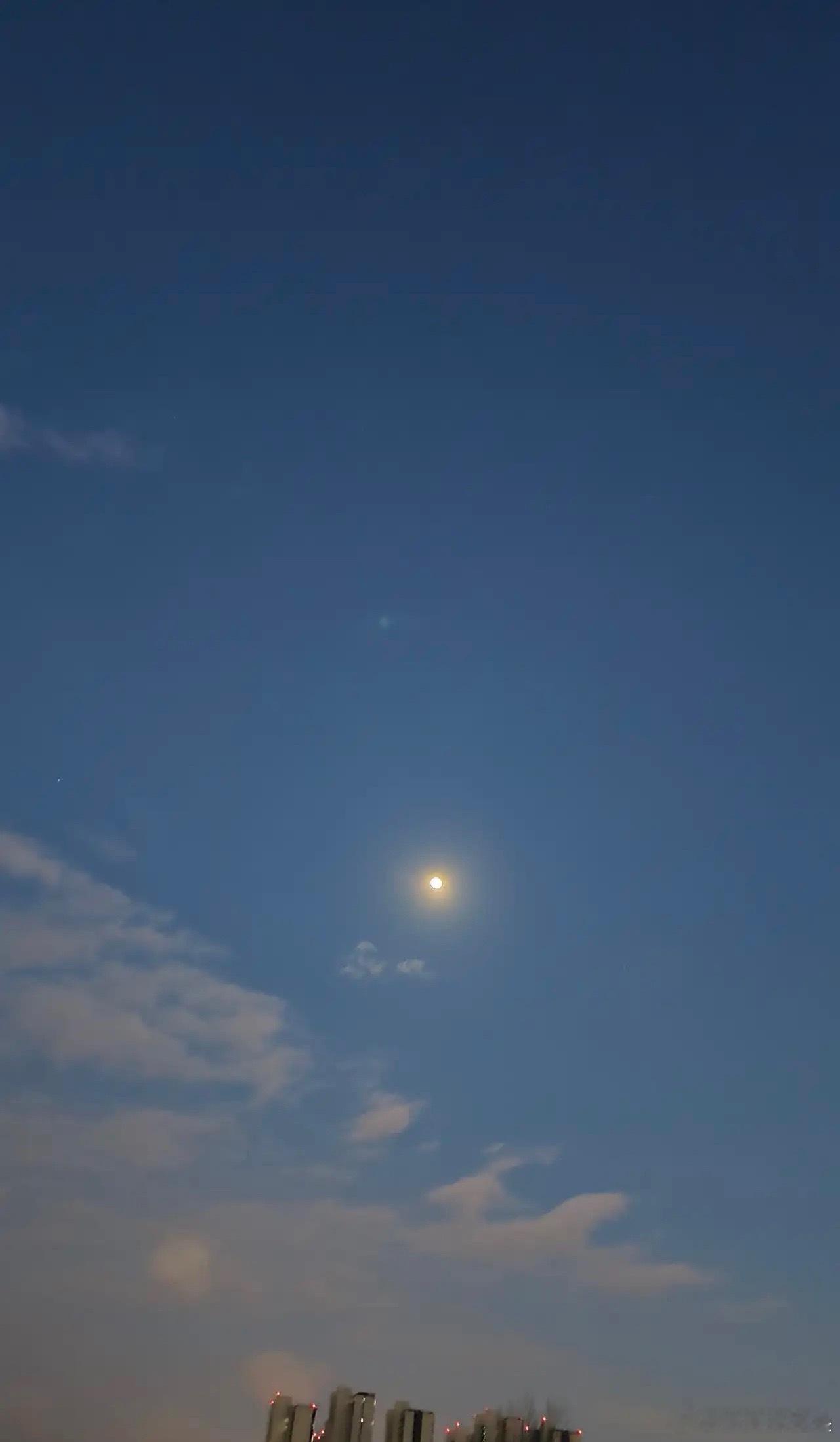 美国出现大规模流感疫情！咱们大A相关受益个股梳理！美国正经历由甲型H3N2病毒主