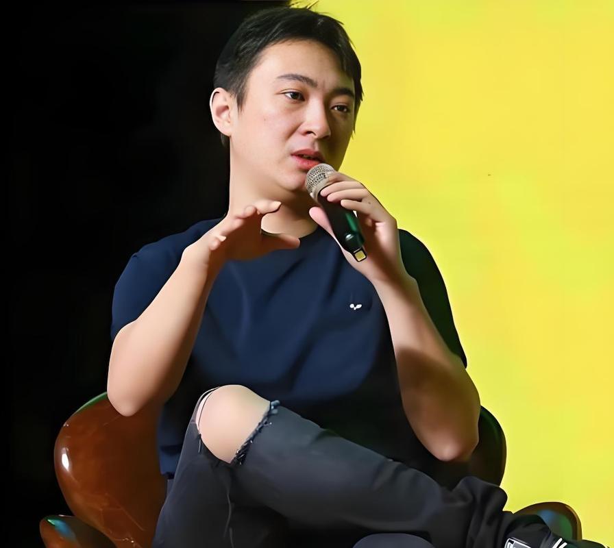 没了王健林，王思聪还能是现在的王思聪吗？

一提起王思聪，人们第一反应就是我们国