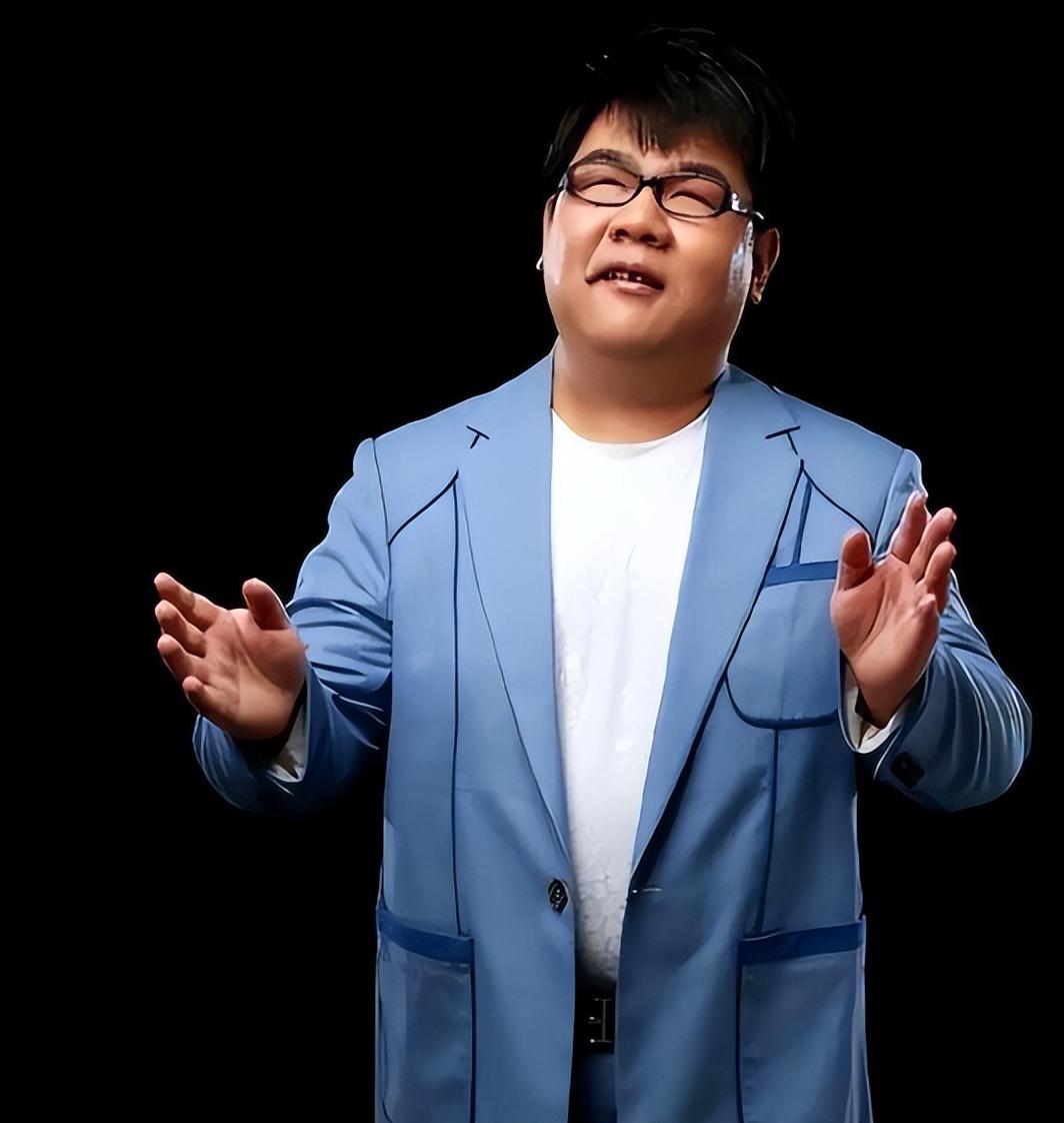 善恶终有报！狂妄自大的“盲人”歌手杨光，终究付出了惨痛代价

杨光的直播间，屏幕
