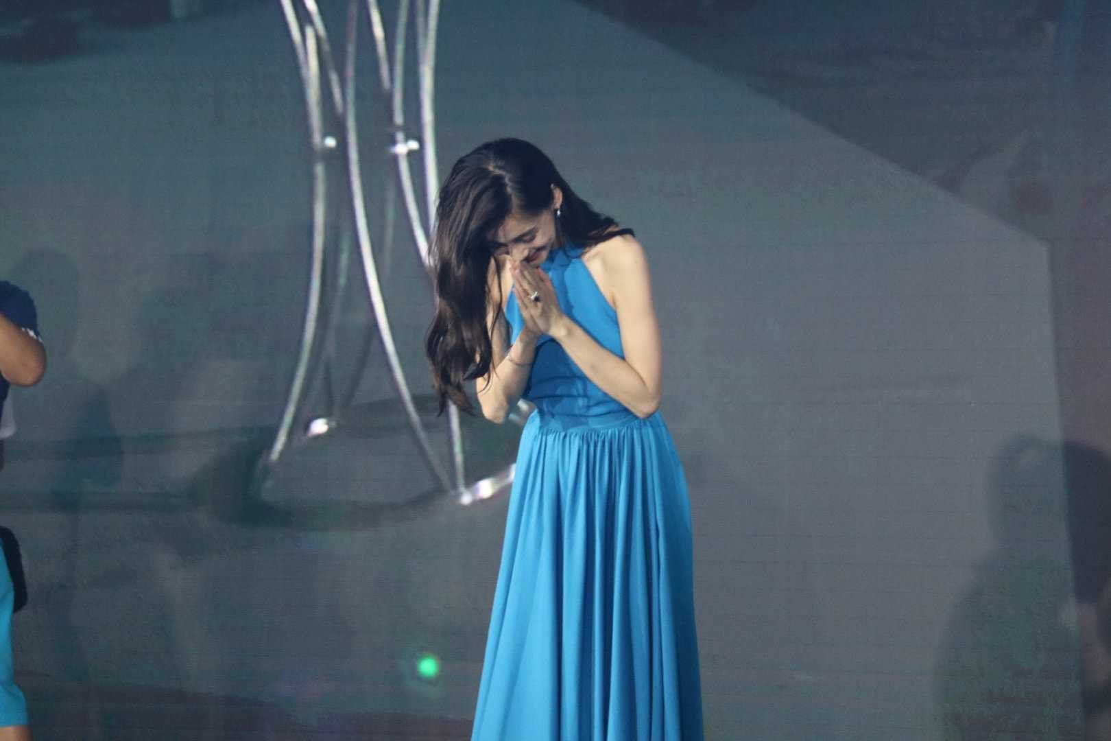 angelababy angelababy 你和快乐一样值得我去奔赴，因为有特别