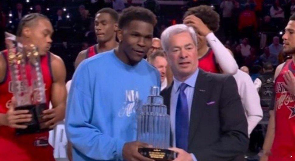 爱德华兹实至名归，NBA历史至今最有含金量的一个AMVP，别提过去哪届打得有多认