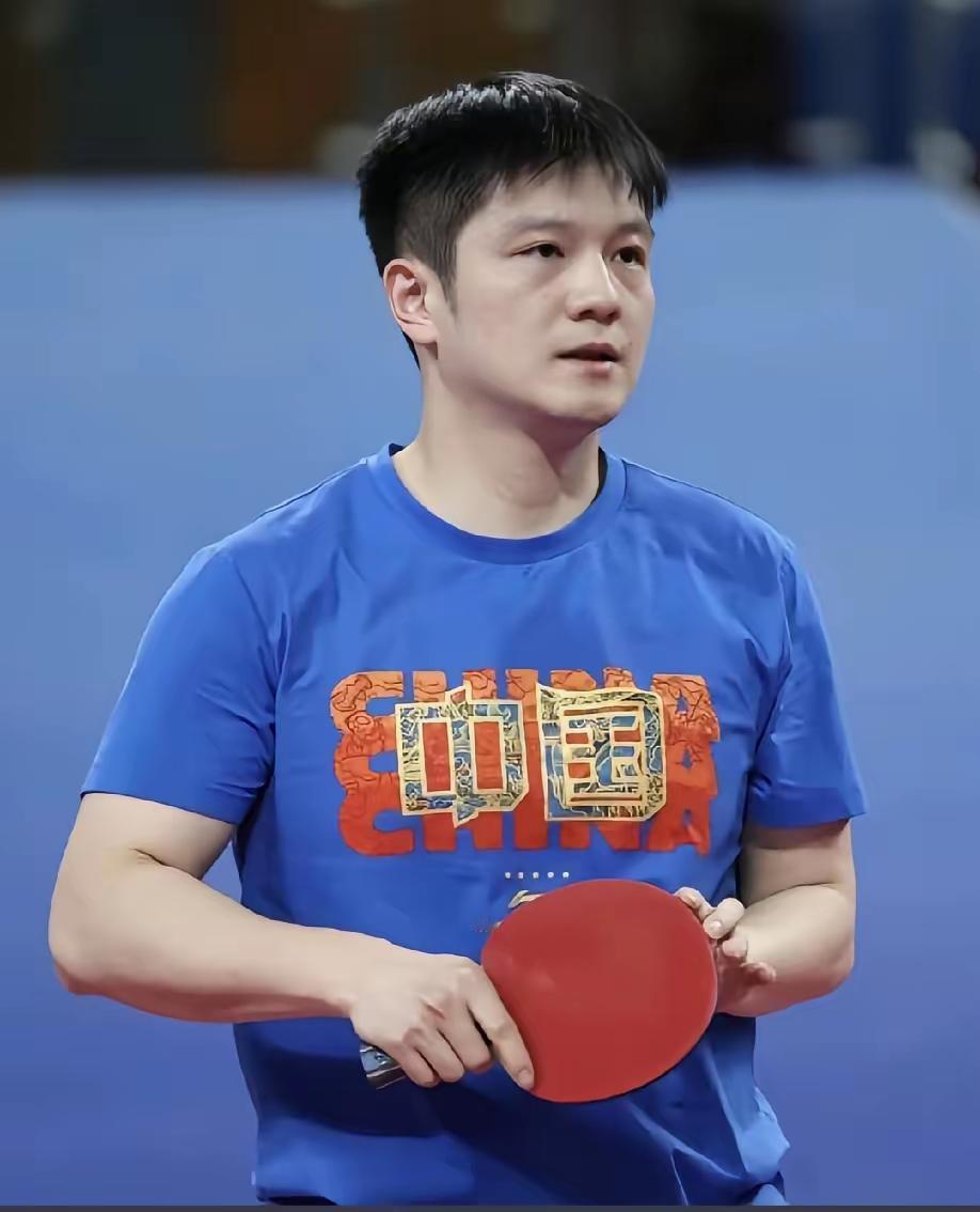 樊振东主动放弃伦敦世乒赛，根本不是被迫离开，而是成年人最清醒的一次选择。
 
很