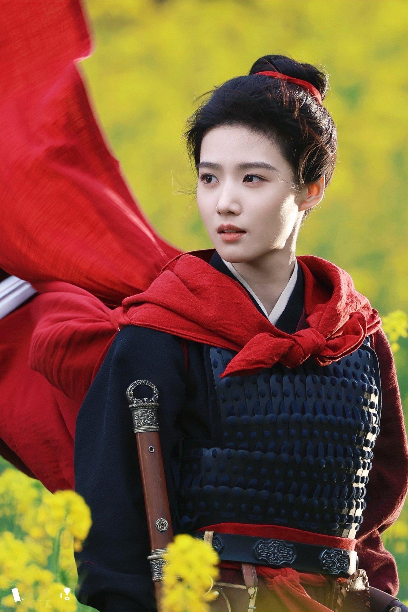 26年的古偶里女主们还在继续扮演女将中。卢昱晓，《何不同舟渡》 