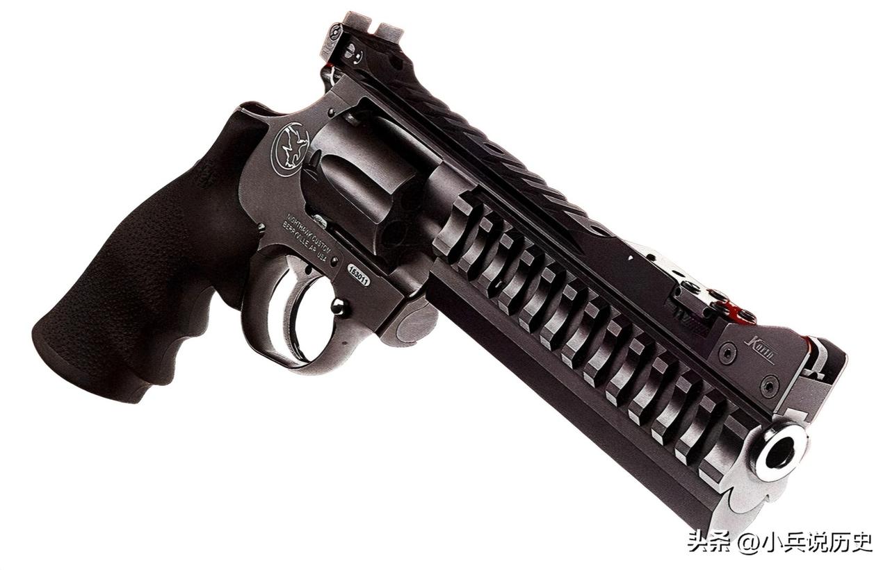 夜鹰定制SUPER SPORT转轮手枪
这款超竞运动左轮枪可是美德两大厂商联手的