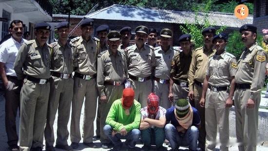 印度又在全世界面前丢脸，
美国女游客被下药强奸，印政界直呼：可耻。

多家印度媒