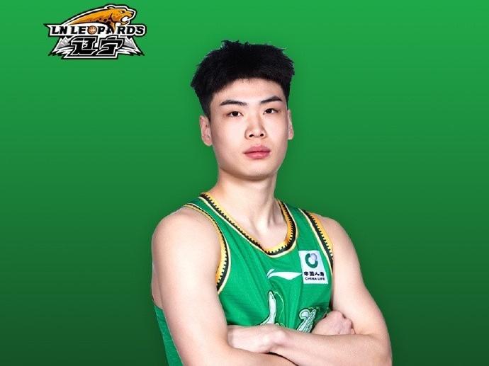 CBA最新消息：据辽宁男篮官方报道，今天是邢维皓的21岁生日，祝他生日快乐，本赛