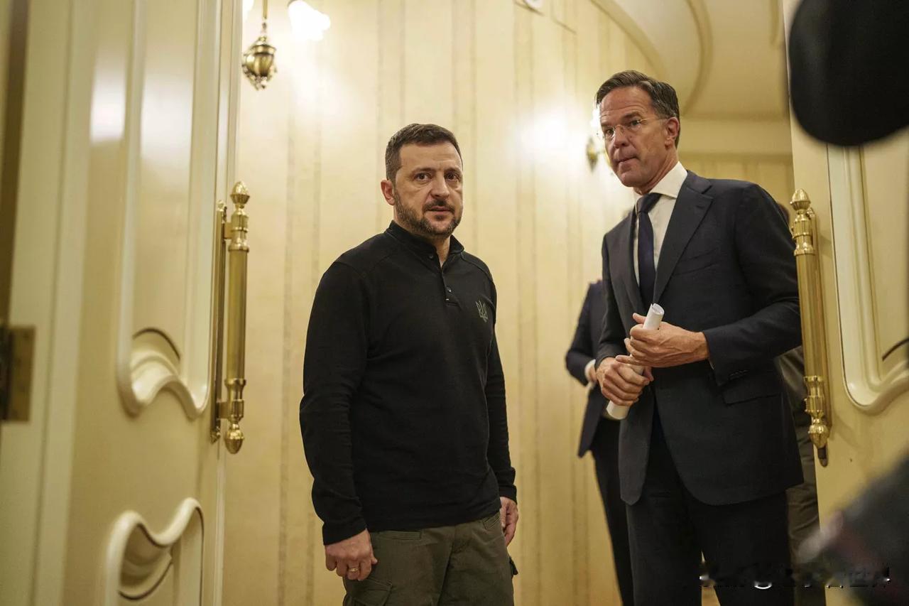 【最新消息：北约秘书长吕特今天将参加“柏林谈判”】
布鲁塞尔时间2025年12月