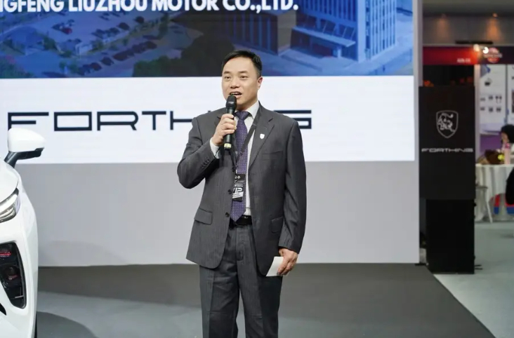 车若初见 东风风行登陆泰国曼谷国际车展，一起来的还有FRIDAY和星海V9，FR