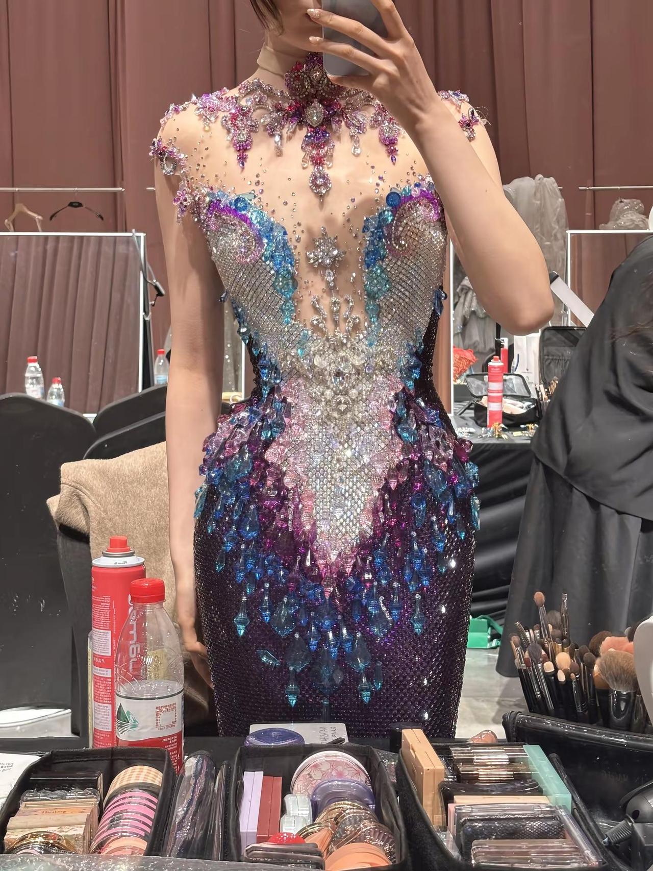 是谁穿上了张馨予同款 是我诶