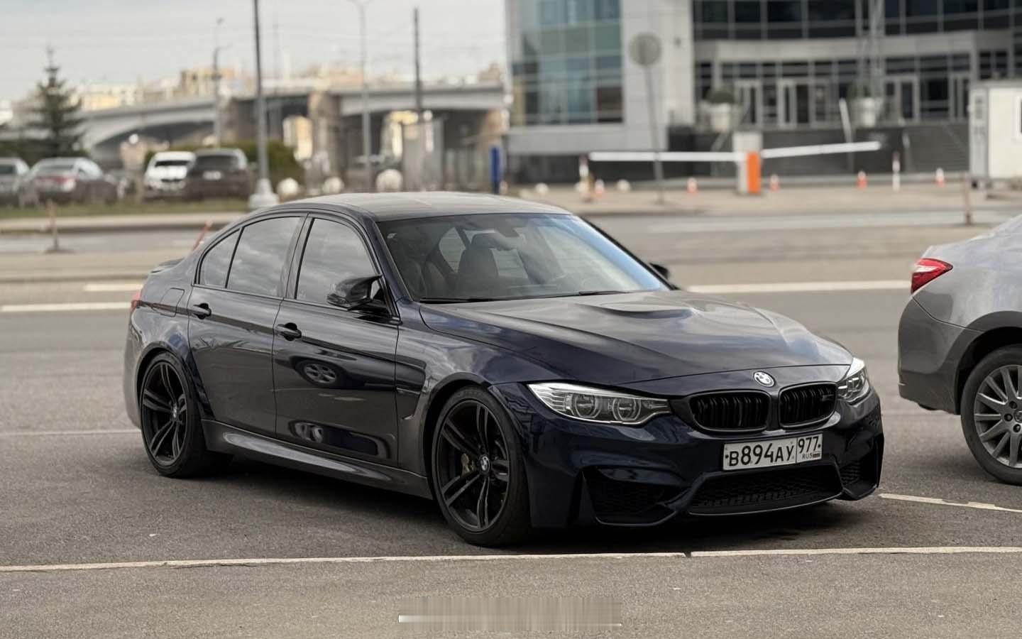 BMW M3 / Bentley BentaygaMercedes-Benz S